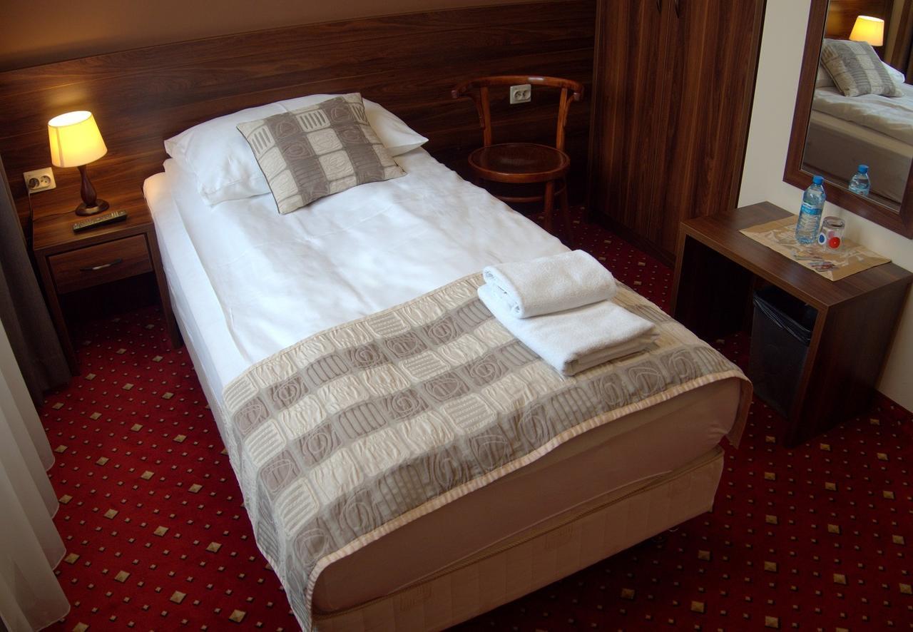 Hotel Kochanow Kochanow  Eksteriør billede